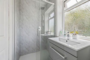 En-Suite- click for photo gallery